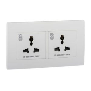 KBT413S_WE_G19 - Bộ Ổ Cắm Đôi Đa Năng 3 Chấu 13A Màu Trắng