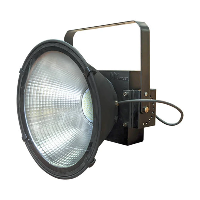 Đèn pha sân bóng rổ 200W Bảo hành 3 năm – PCC