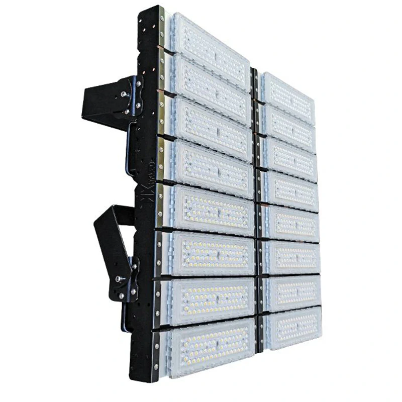 Đèn pha sân tennis 800W lắp ráp tại Việt Nam – P03
