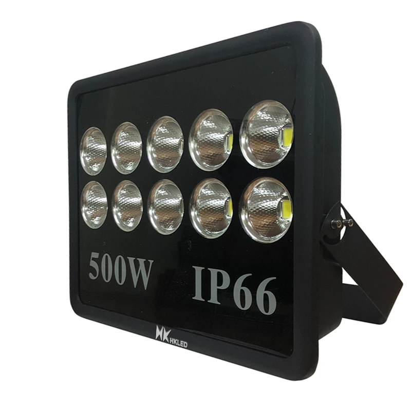 Đèn pha sân bóng đá 500W lắp ráp tại Việt Nam – PTV